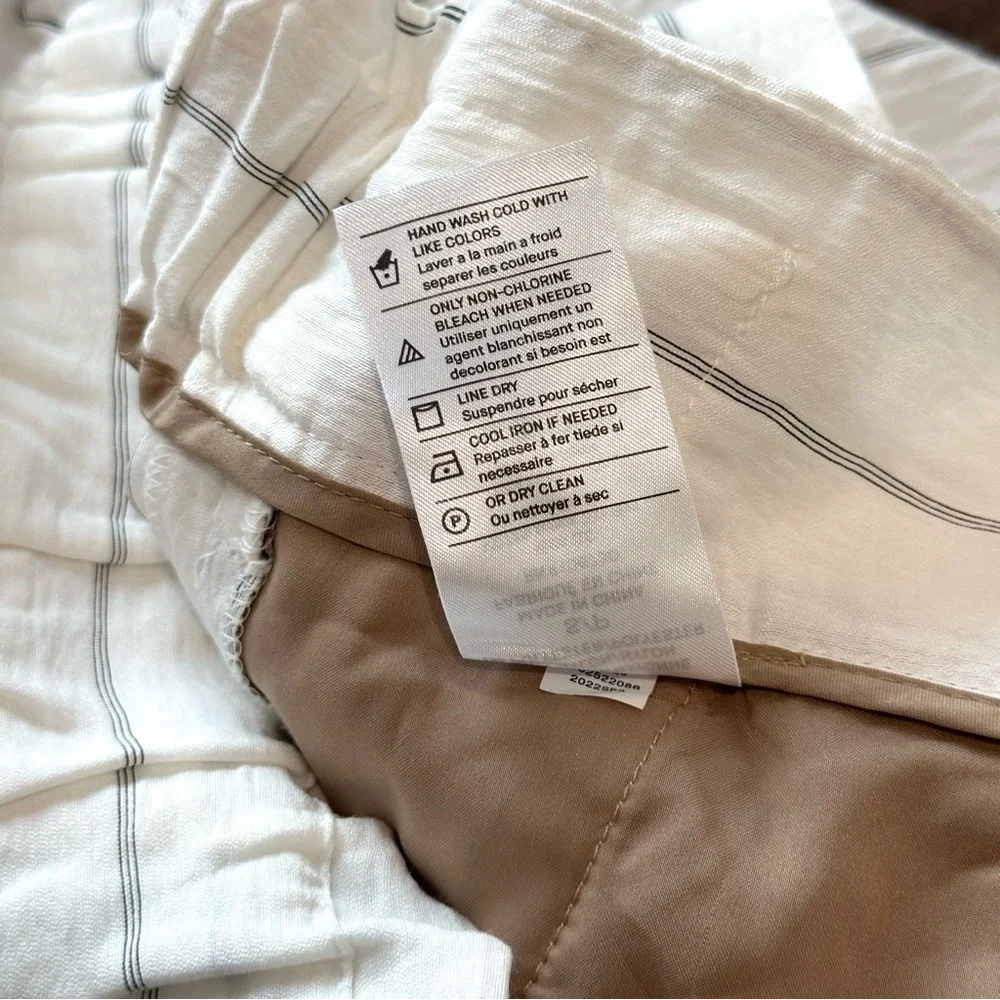 VINCE Wide Leg Trousers - Picture 12 of 12